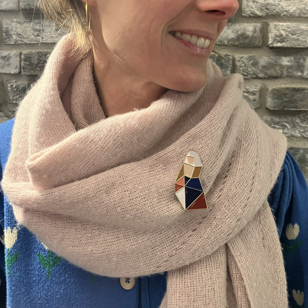 BROCHE MELKMEISJE